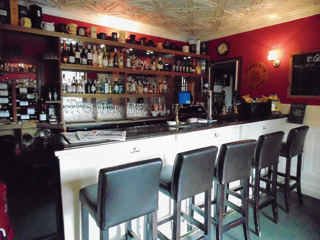 Cedar Inn Edinburgh