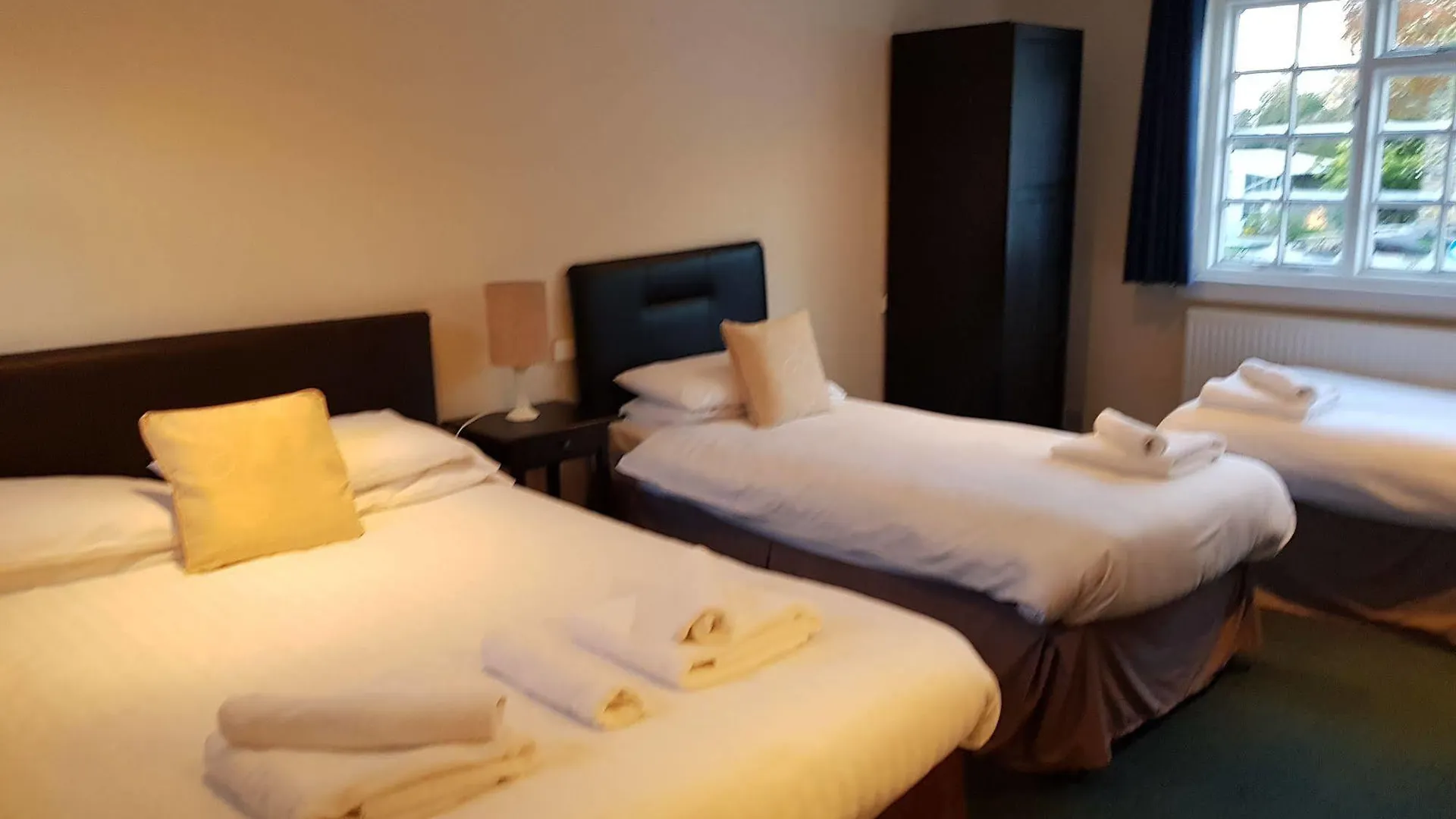 Cedar Inn Edinburgh