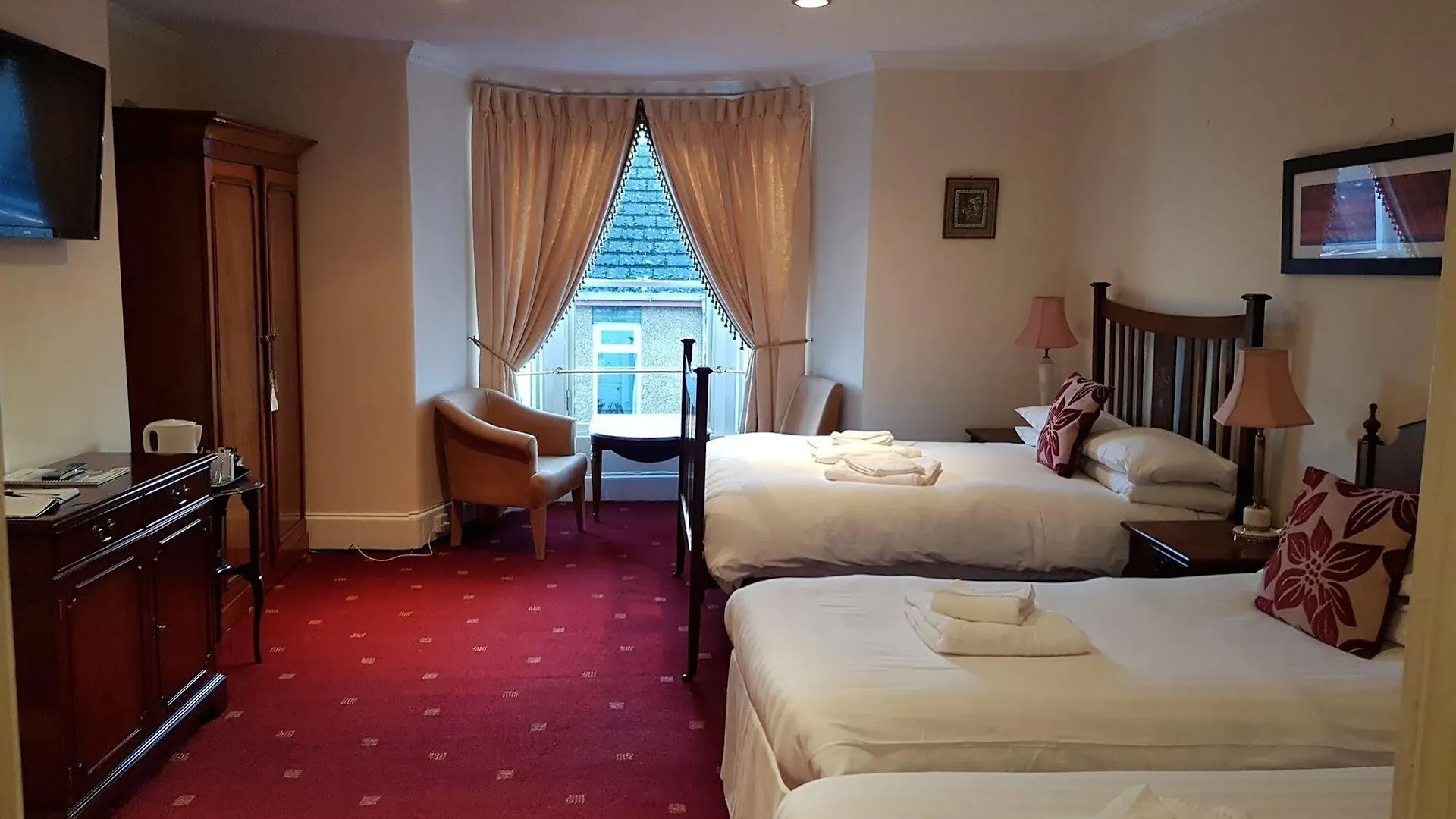Cedar Inn Edinburgh
