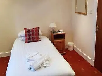***  Cedar Inn Edinburgh United Kingdom