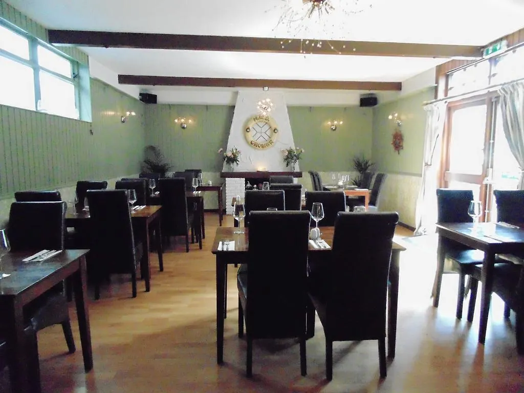 Cedar Inn Edimburgo