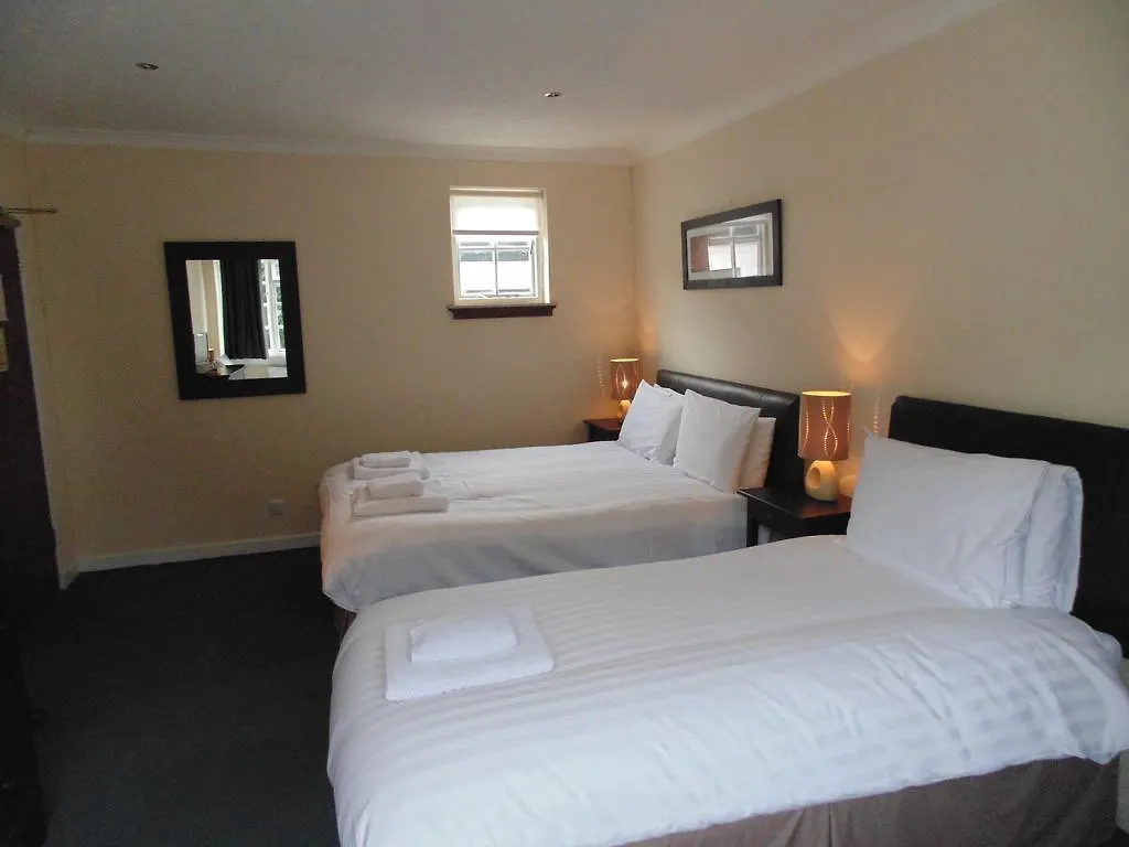 Cedar Inn Edimburgo