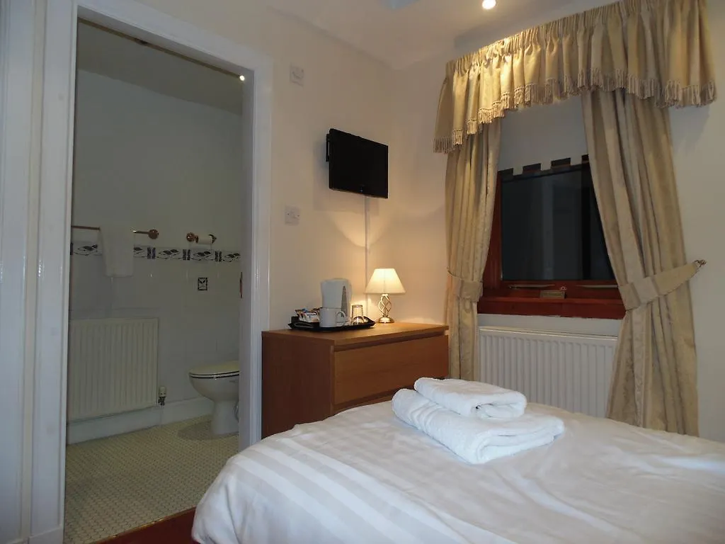 Cedar Inn Edimburgo