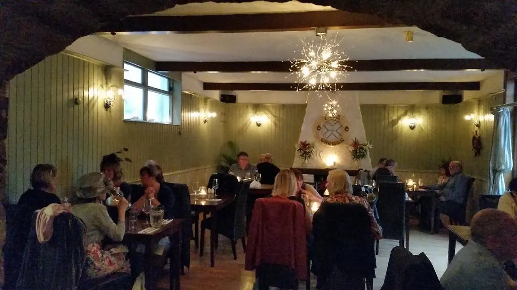 Cedar Inn Edimburgo