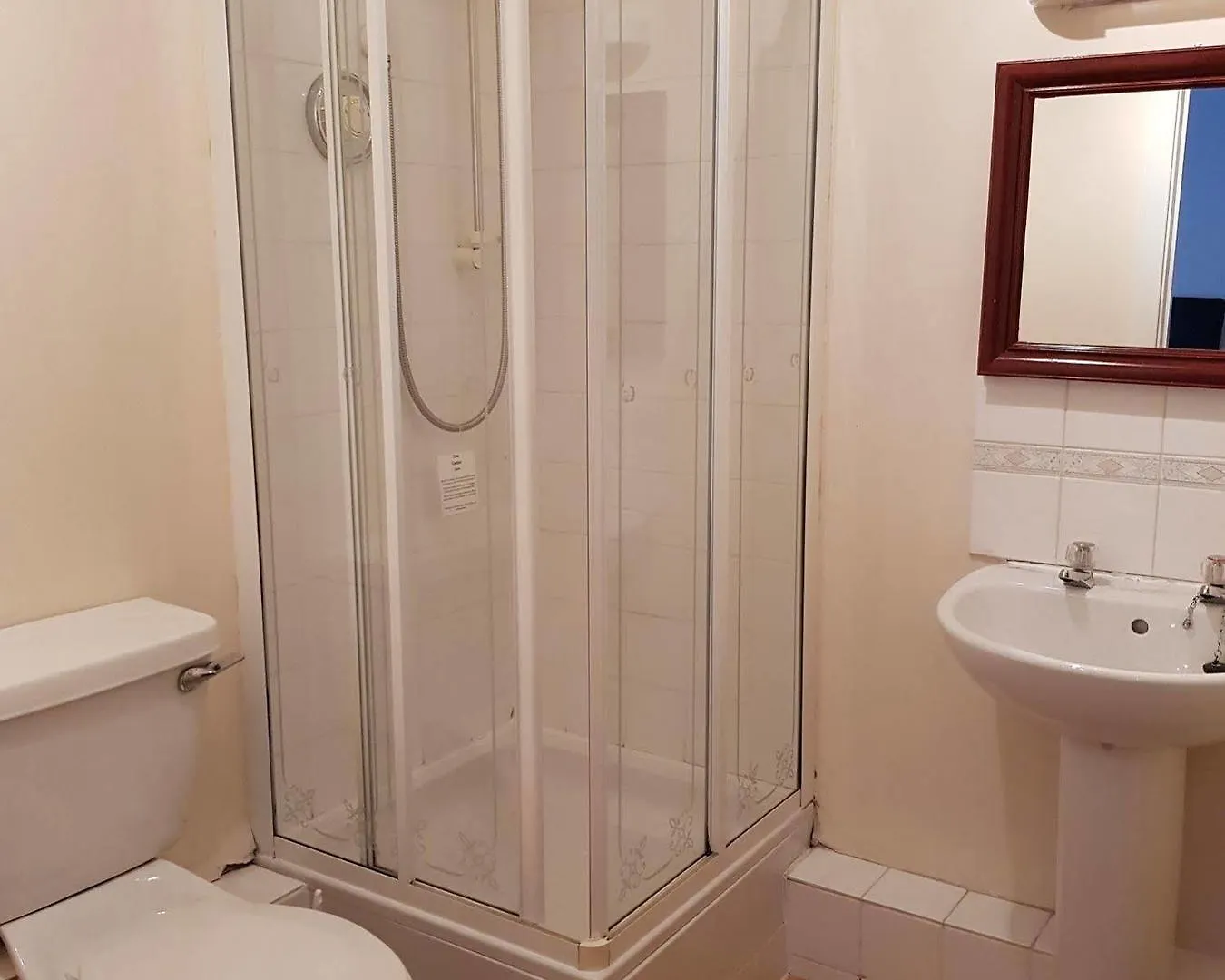 Cedar Inn Edimburgo 3*,  Reino Unido